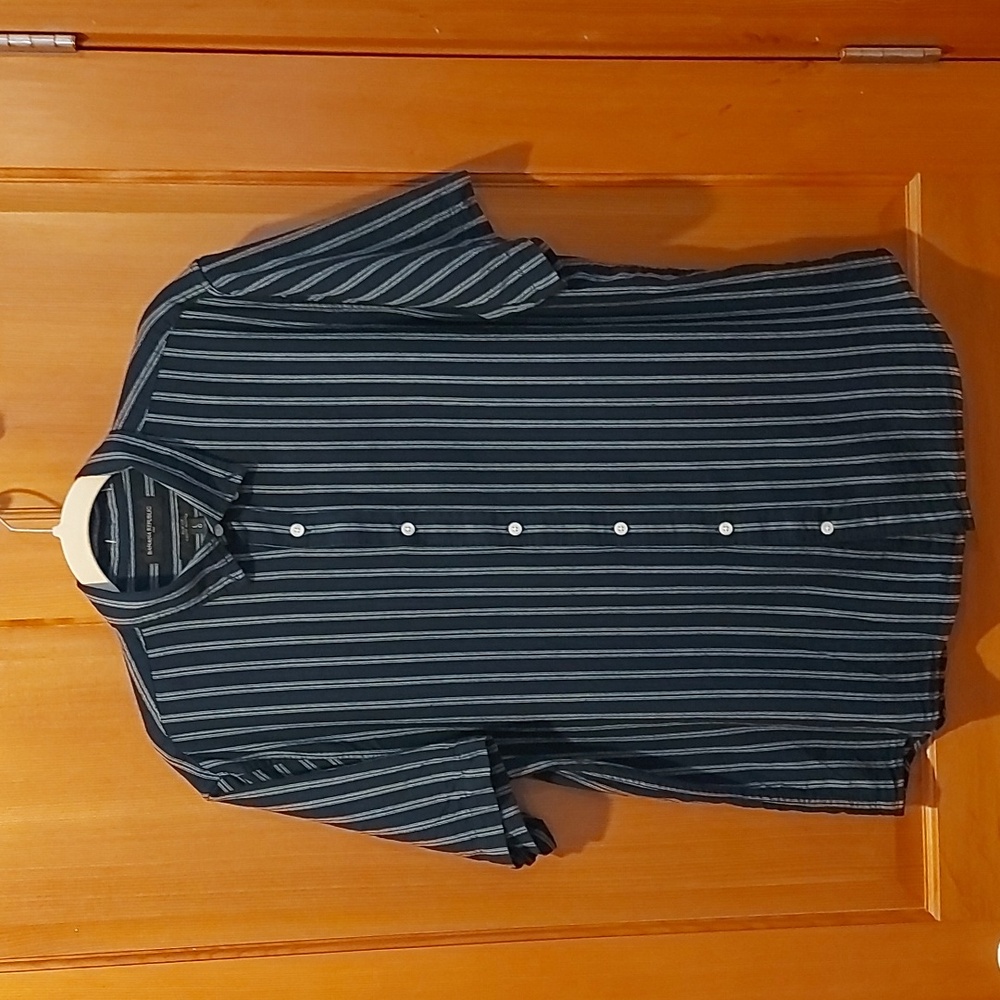 Banana Republic men's short sleeved button down shirt size large L